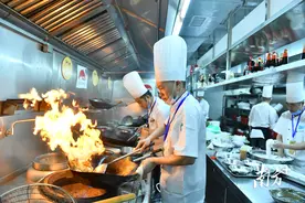 “俘获”Z世代 “吃”“喝”质优价更优｜双节消费新观察图片