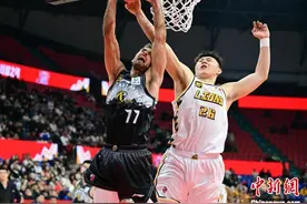 CBA常规赛：浙江方兴渡胜吉林领跑积分榜图片