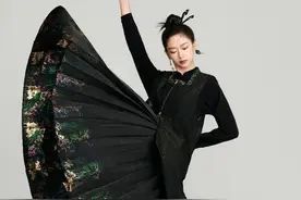 双11国潮品牌联合上新 淘宝发布2023年度十大网梗服饰图片