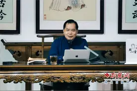 上海师范大学陈昌来做客“荆楚社科讲坛” 探索“语文即生活”的奥秘和魅力图片
