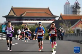 算一算马拉松热背后的经济账图片