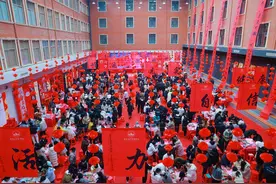 郑州城市职业学院：万人饺子宴 温暖迎冬至图片