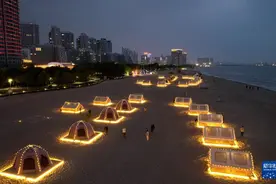 河北秦皇岛：美丽海湾引客来图片