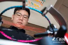 奋斗｜球拍上的指尖舞者图片