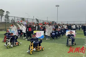 拥抱大自然 奔跑在初冬——株洲市幼儿园南洲园2023年亲子趣味mini马拉松活动图片