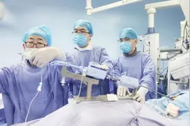 不开刀修复“漏风”心门！青岛这家医院完成高难度二尖瓣钳夹术图片