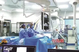 凶险！老人与死神赛跑60天图片