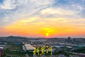 初夏的济南，摩天轮与夕阳“共舞” | 新黄河AI原创音乐图片