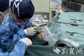 十堰人医成功实施THRIVE全身麻醉下声带息肉切除术图片
