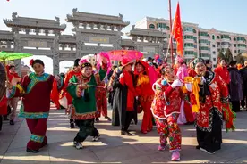 吉祥中国年 | 欢天喜地舞起来图片