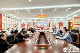小松机械制造（山东）有限公司走进济宁高新区王因中心小学开展助学捐赠活动图片