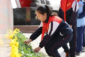 生动的爱国主义教育课！西夏区开展清明缅怀祭奠活动图片