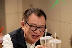 “欢喜哥”许绍雄回顺德，参观妻子祖上产业清晖园，曾认证：鲁迅是他姑爷爷图片