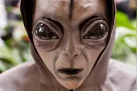 哈佛新研究：外星人或已在地球上生活，四处游荡图片