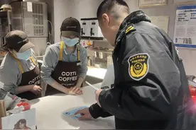 经营主体年报可“扫码上报”！武汉市青山区市场监管局进行“云指导”图片