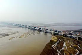 新开黄河大桥工程建设纪实：长龙卧波通两岸 勠力同心筑坦途图片