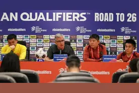 国足明日凌晨客战沙特，伊万赛前表态“努力完成使命”，央视仍不转播图片