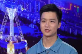 纵览人物｜对话央视主持人大赛冠军杨旭（四）· 杨旭透露刚毕业时就曾参赛，今年再战源于撒贝宁的一句话图片