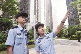 羊城“新枫警”· 警务室的故事①| “95后”女警洪洁做好一颗社区“螺丝钉”：上门调解20次，巧解噪声扰民图片