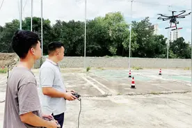 普通人也可以当“机长” 武汉低空经济提速引来飞手考证热图片