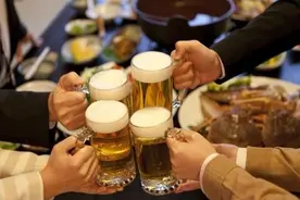 春节酒后头晕需警惕！三招教你快速判断脑梗死图片