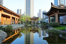 游走在江南山水画卷中的杭州亚运村图片