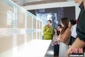 爱因斯坦手稿亮相上海图片
