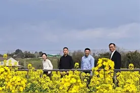四川绵阳一乡镇书记、镇长“千姿百态尬舞”为文旅引流，当事人：为老百姓办实事不丢面子图片