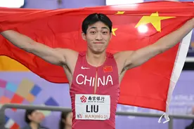 室内田径世锦赛｜刘翔后首人！刘俊茜60米栏摘铜，中国跨栏后继有人图片