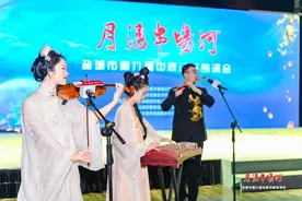 载歌载舞迎中秋 传承文化庆佳节图片
