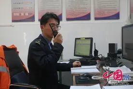 护航春运，95后车站值班员“青”力而为图片