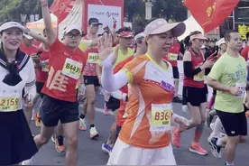 全马男女组冠军出炉！2023梅州马拉松万人“亲梅逐马”图片