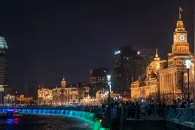 黄浦江畔，夜色如画图片
