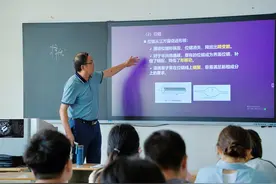 不移白首之心 三尺讲台追梦边疆——文山学院推动“国家银龄教师行动计划”走深走实图片