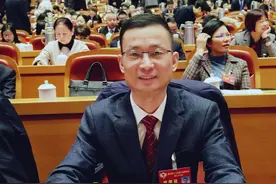 省政协委员万国伟：优化制度体系 壮大耐心资本图片