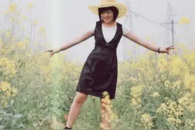 杭州女子初中毕业开始打工，一路奋斗成了大师：你可以没有学历，但不能停止学习！图片