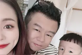 “孩子，多想陪你一起长大！”图片
