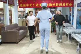 长沙一护士长自编“结石操” 每天带病人跳操排石图片
