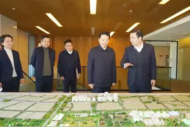 区委书记陆方舟调研区科投集团，强调要全面赋能科创中心重要承载区和现代化产业体系建设图片
