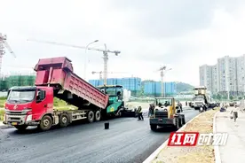 黄桥大道城市化改造项目加速推进  为城市发展“舒筋活络”图片