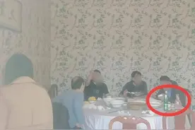 江苏一地村干部被曝工作日聚餐饮酒，纪委介入调查图片