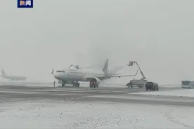 哈尔滨机场取消航班26班 不间断清雪确保顺畅出行图片