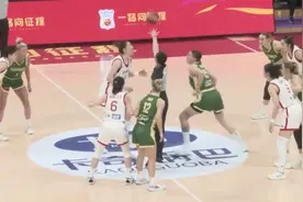 热身赛中国女篮逆转澳大利亚女篮 郑薇：我们的目标就是打一场进一步图片