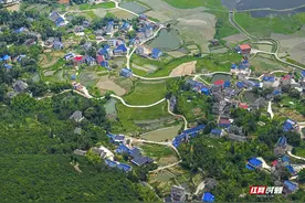 组图 | 湘潭县铜梁村：撑着油纸伞的村庄，笑脸和皱纹最迷人图片