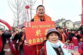 徐州市睢宁县过年“仪式感”：新春喜事多村民分红笑开颜图片