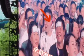赵雅芝在杭州喊了声“相公”，看哭所有人！30年了！有人贴着退烧贴就来了……图片