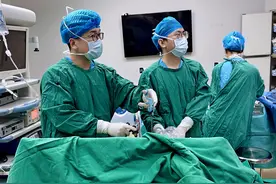 老两口先后患上胆囊结石，医生提醒：不吃早餐中招风险倍增图片
