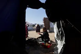 中东睿评｜空袭轰炸“你方唱罢我登场”：一团乱麻背后的新旧矛盾图片
