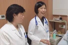头皮发麻！男子莫名腹泻近一年，原来肝内“养”着一窝虫......图片