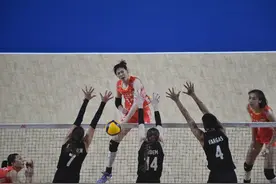 3比2！中国女排逆转战胜世界第一图片